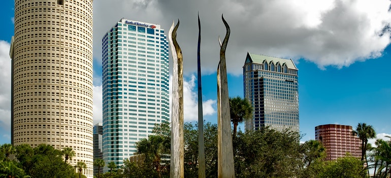 a photo of high rises in Tampa, after local movers in Tampa helped clients move in