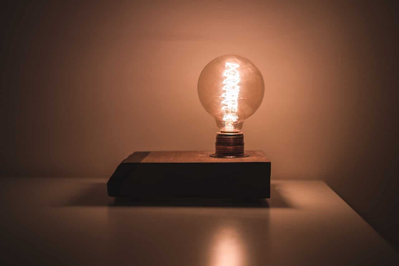 Picture of a light bulb