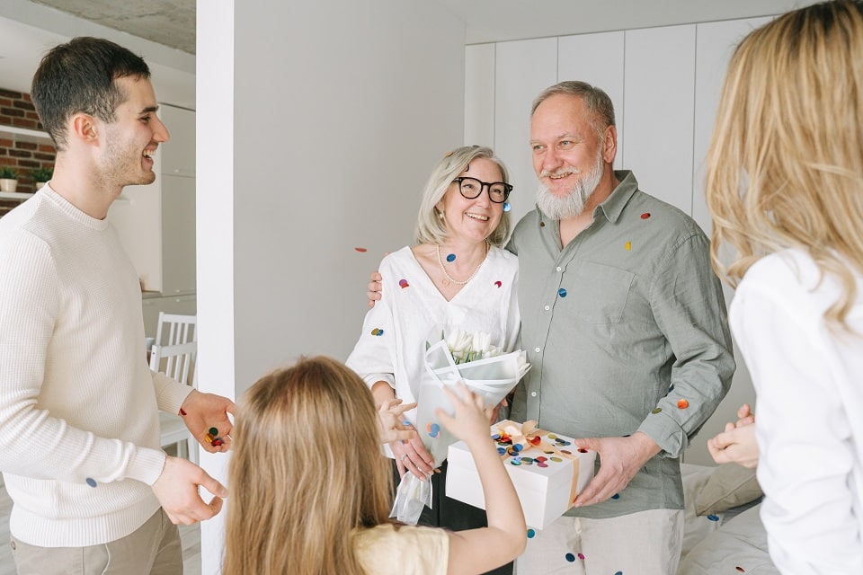 children moving in with elderly parents in FL