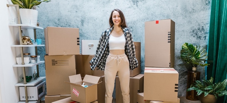 girl with the moving boxes